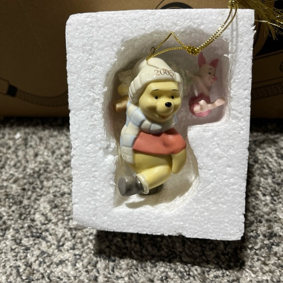 Lenox Disney Showcase 2005 A Tree For Pooh And Piglet Winnie The Pooh Ornament - Picture 1 of 8